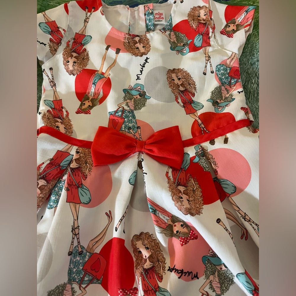 Girl’s Fashionista Dress with Red Bow Accent, Size 2-4 Toddler, EUC - Picture 10 of 16